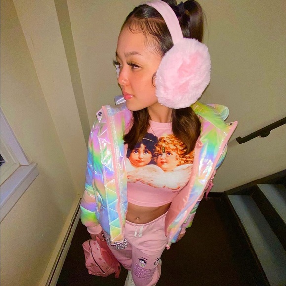 Meet your Posher, Cheyenne - Picture 5 of 13